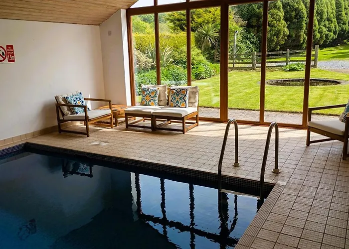 Fig Tree - Pet-Friendly Cottage With Indoor Pool, Hot Tub & Breathtaking Views Of Snowdonia