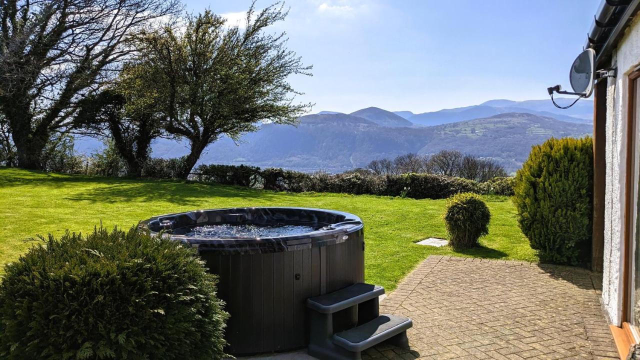Fig Tree - Pet-friendly With Indoor Pool, Hot Tub & Breathtaking Views Of Snowdonia Holiday home