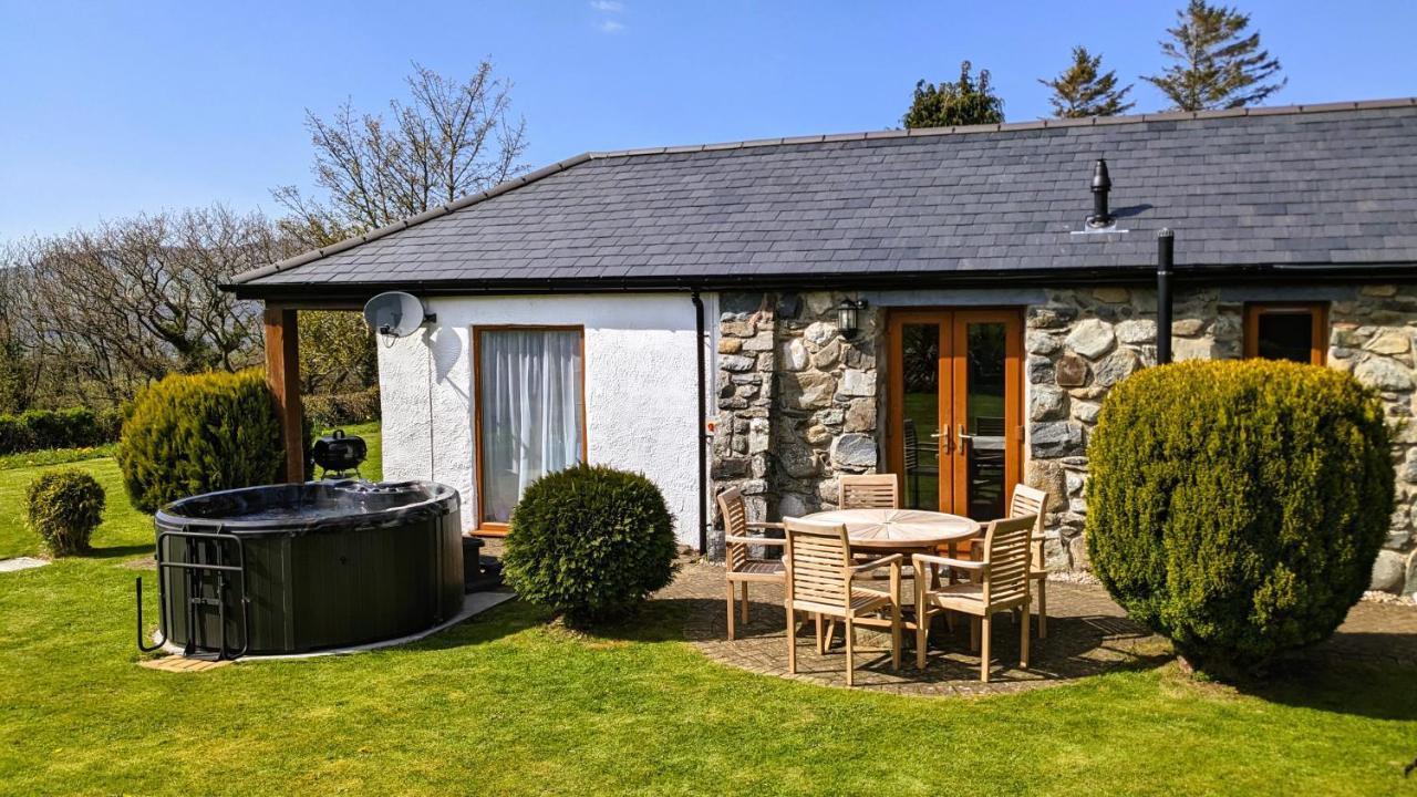 Fig Tree - Pet-friendly With Indoor Pool, Hot Tub & Breathtaking Views Of Snowdonia Holiday home Colwyn Bay