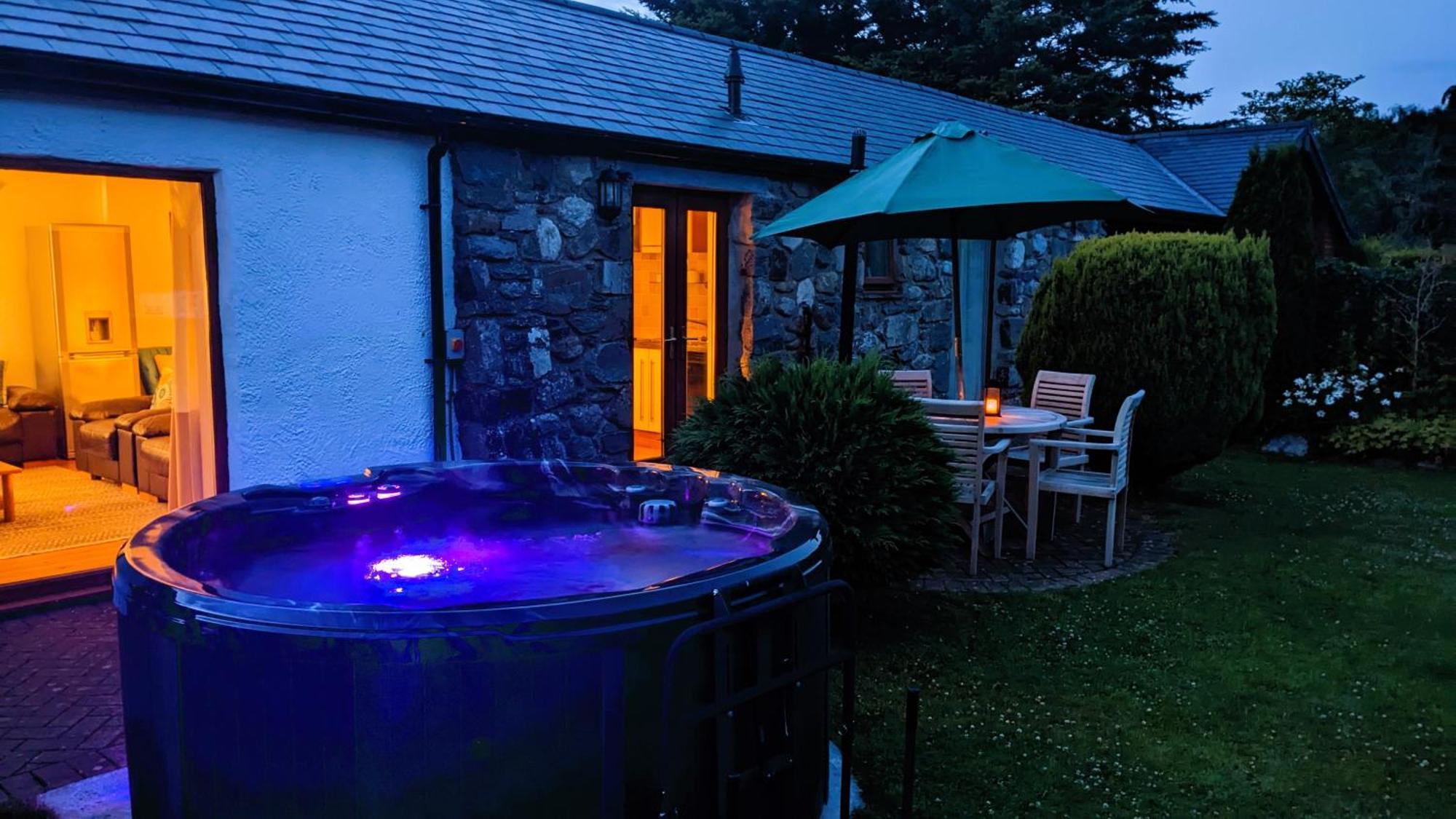 Fig Tree - Pet-friendly With Indoor Pool, Hot Tub & Breathtaking Views Of Snowdonia Holiday home Colwyn Bay